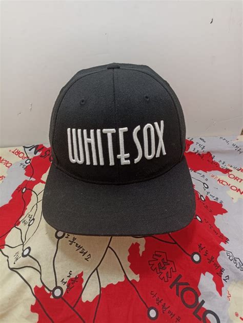 Snapback MLB Original Logo White Sox on Carousell