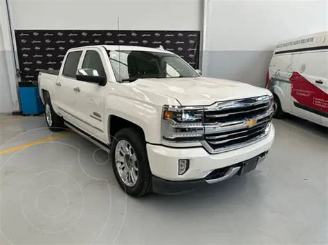 Chevrolet Cheyenne Cabina Doble High Country 4X4 Usado 2018 Color