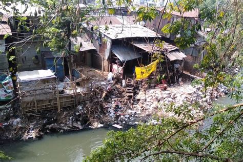 Pengamat Anggap Warga Di Bantaran Kali Ciliwung Sudah Saatnya Direlokasi