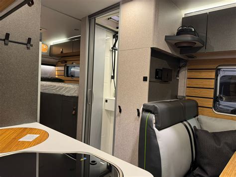 Camper Nuovo Semintegrale Hymer Ml T X Crossover U Car Caravaning