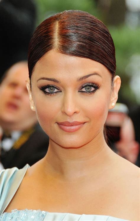 Aishwarya Rai S Most Breathtaking Beauty Looks Bollywood Makeup