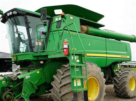 Купить б/у John Deere 9000 Series в Москве: зелёный комбайн 2010 года ...