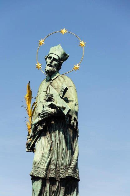 Premium Photo Saint John Of Nepomuk Statue Charles Bridge Prague