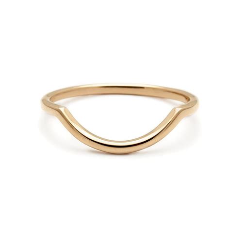 15 Curved Wedding Bands That Look Great Will All Your Rings | Who What Wear