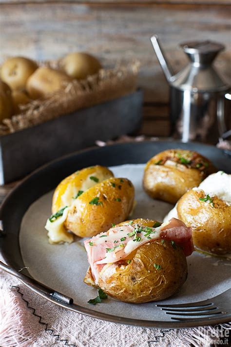 Patate Al Cartoccio Ripiene Al Forno Ricetta Facile E Gusto