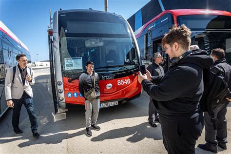 TMB incorpora nuevos buses a su flota 100 eléctricos FOTOS