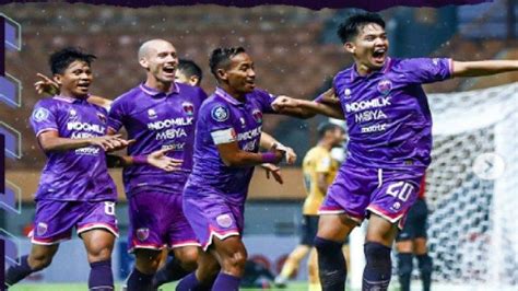 Skor 1 1 Hasil Akhir Persita Tangerang Vs Malut United Cek Klasemen