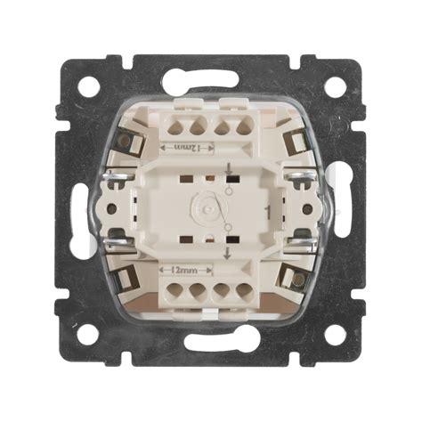 Выключатель 1-но клавишный, белый - 774401 LG;774401 Legrand