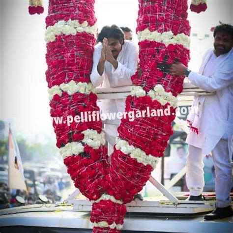 Flower Gaja Maala – Pelli Flower Garland