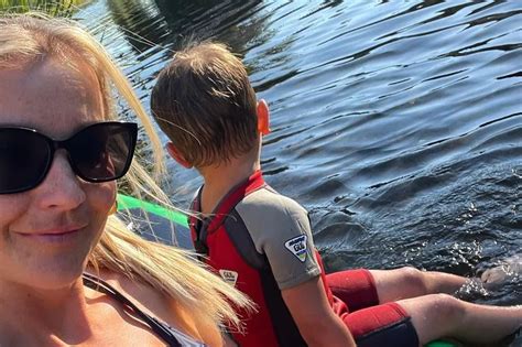 Helen Skelton Embraces Sunshine In Bikini With Her