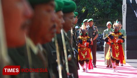 Tari Topeng Malangan Sambut Danrem Baru Baladhika Jaya Times