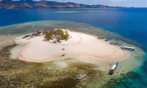 8 Wisata Pantai Di Lombok Barat Paling Hits Dikunjungi ITrip