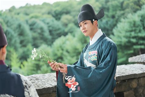 Photos New Stills Added For The Korean Drama The King S Affection