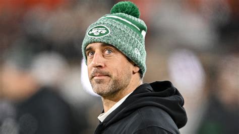 Aaron Rodgers’ Net Worth: How Much Money He Has Now - The world of zen