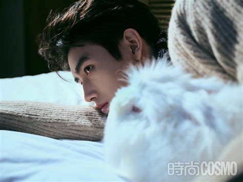 Trần Phi Vũ diễn viên lộ ảnh nóng với hot girl mạng là ai