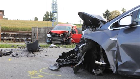 T Dlicher Verkehrsunfall Bei Erlenmoos J Hriger Stirbt