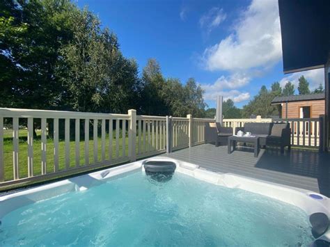 The Yorkshire Burrow Lodge With Hot Tub York Updated Prices 2025