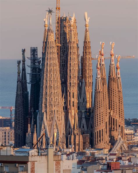 Sagrada Familia M S De A Os De Espera