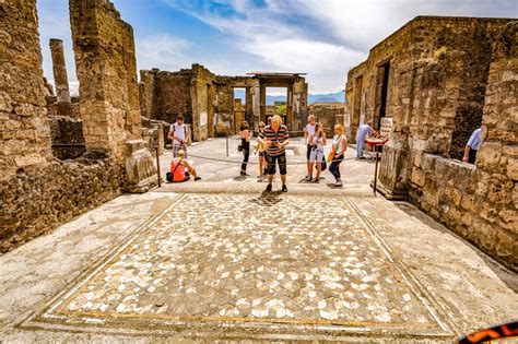 Oplev Vesuv Privat 3 Timers Tur Fra Pompeii GetYourGuide