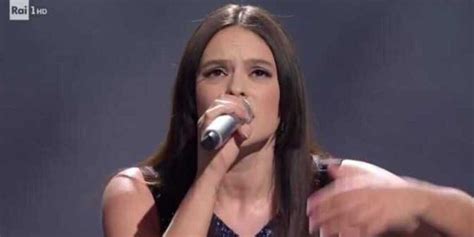 Incidente Francesca Michielin Perche Non Ha Stampelle A Sanremo