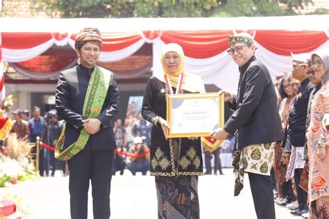 Pemkab Bojonegoro Raih Penghargaan Sukses Kembangkan Sapi Po Blok A