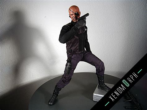 Hot Toys Nick Fury Scale Photo Gallery
