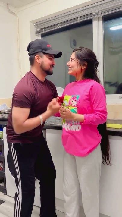 🥰 ️ ਸੂਰਜ ਦੀ ਲੋਹ ਰੰਗੀਏ 😍🤩💝couple Loves 😍🤩💝love Wedding Shorts Youtube