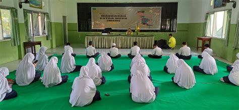 Mtsn Lumajang Menggelar Kegiatan Class Meeting Dengan Tajuk Mew