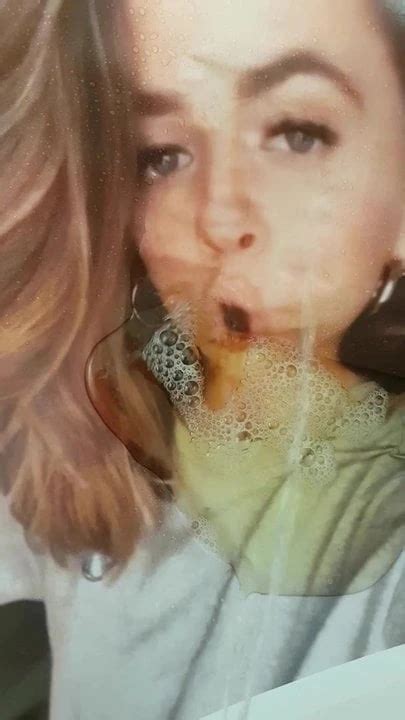 Vanessa Ins Maul Gepisst Gay Cum Tribute Porn XHamster