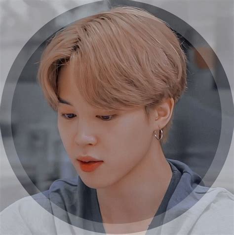 Pin By Maria Lucia Alves Marcelo On Salvamentos R Pidos Bts Jimin