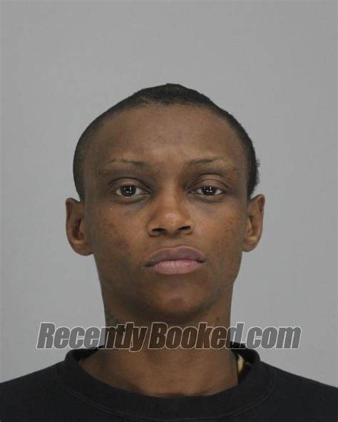 Recent Booking Mugshot For Renita Harris In Dallas County Texas