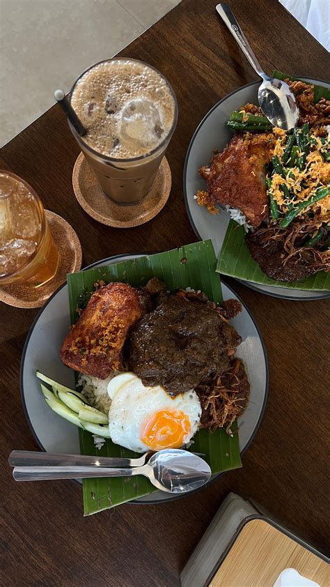 11 Nasi Lemak Places To Satisfy Your Breakfast Lunch And Dinner Cravings