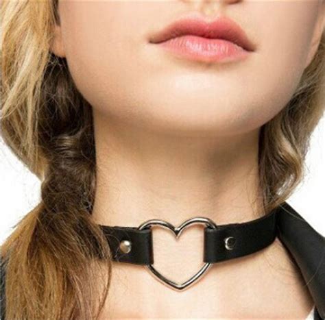 2020 Vintage Collar Punk Goth Emo Heart Leather Choker Necklace Womens Ladies Fashion Fine