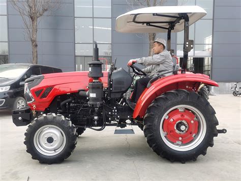 Tractor 60HP Hot Sales Mini Small Tractors For Paddy Field And Dry