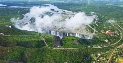 Visite guidée des chutes Victoria des deux côtés Zimbabwe et Zambie