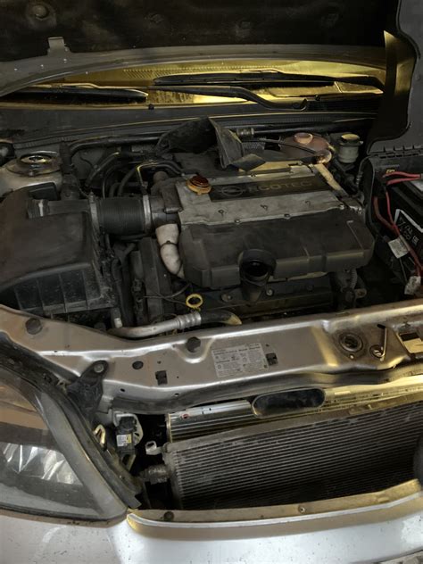 Замена основного радиатора — Opel Vectra C, 3,2 л, 2004 года ...