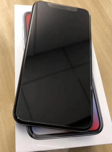 網友8200元賣iphonex准新機！僅激活連原廠膜都沒撕！ 每日頭條