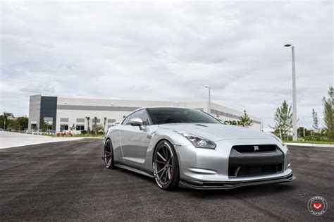 NISSAN GTR VOSSEN FORGED PRECISION SERIES VPS 301