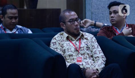 Foto Kpk Periksa Komisioner Kpu Hasyim Asy Ari Di Kasus Wahyu Setiawan