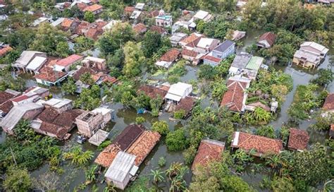 Banjir Demak Hari Ini 30 Desa Masih Tergenang Pengungsi Tinggal 105 Orang