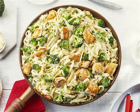 Linguine Alfredo Au Poulet Et Brocoli Gourmet Go