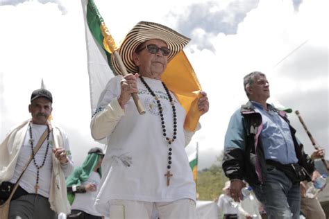 Gobernación de Antioquia on Twitter Acompañados de un solradiante y