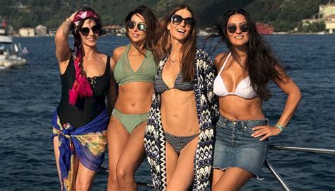 Hot Sexy Doris Hofer Bikini Pics