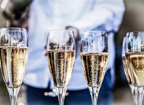Tijd voor champagne! | Miljuschka