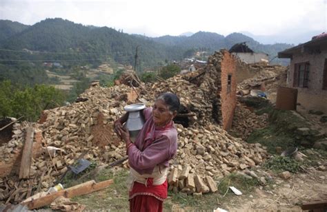 Tre Mesi Dal Terremoto In Nepal Il Cesvi Molte Scuole Ancora Inagibili