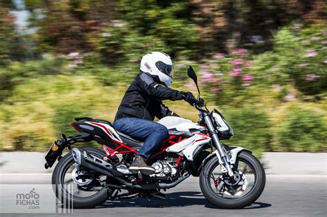 Prueba Benelli BN Tu Primera Naked