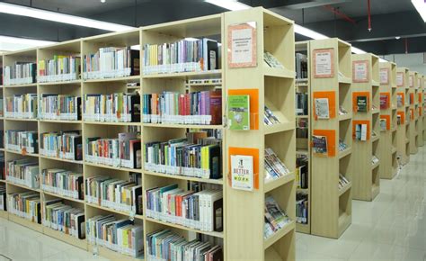 31 Rak Display Buku Perpustakaan Untuk Mempercantik Ruangan