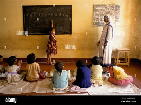 Catholic nun school hi-res stock photography and images - Alamy