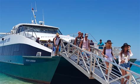 Great Keppel Island Ferry Transfers | Tours Queensland