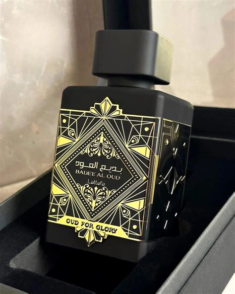 Badee Al Oud For Glory De Lattafa 100ml Perfumarte VIP